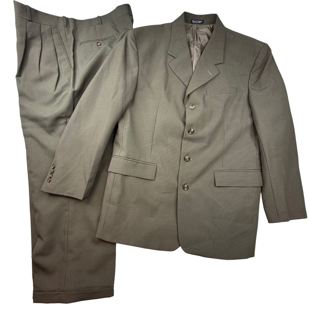 Vanetti Mens Suit three Piece Blazer Pants Vest Size 44R coat R38 pants